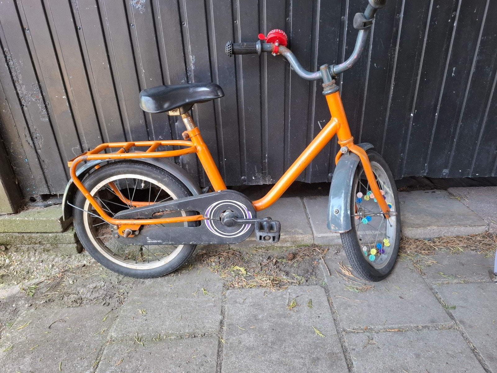 Oranje kinderfiets 16 inch met terugtraprem, Fietsen en Brommers, Fietsen | Kinderfietsjes, Ophalen of Verzenden, Gebruikt, Terugtraprem