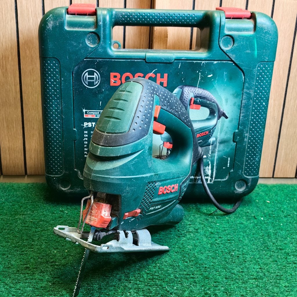 Bosch PST650 Decoupeerzaag - In Nette Staat, Bosch, Gebruikt, Support@bosch.com, Robert Bosch GmbH
Robert-Bosch-Platz 1
70839 Gerlingen-SchillerhÃ¶he
Germany