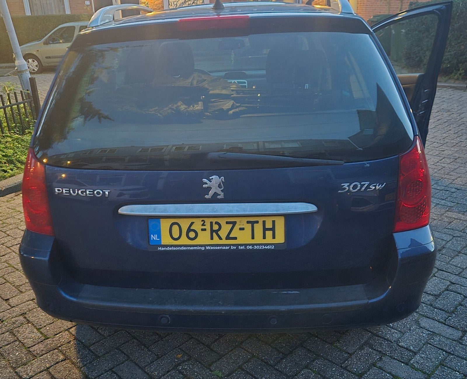 Peugeot 307 2.0 16V SW AUT 2005 Blauw, 745 kg, 4 cilinders, Blauw, 7 stoelen