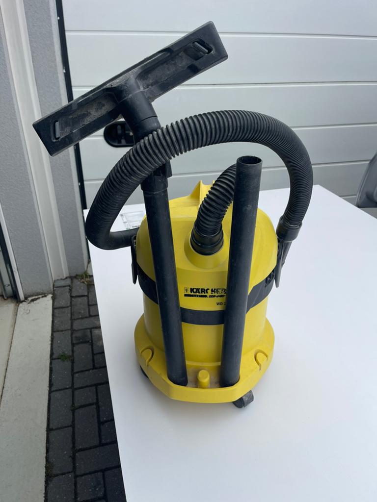 Karcher stof en waterzuiger, Ophalen of Verzenden, Zo goed als nieuw