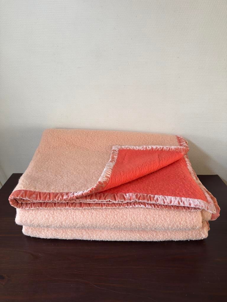 XL Zalmroze Wollen Woondeken, Deken, Roze, Plaid, Vintage, Ophalen of Verzenden, Zo goed als nieuw