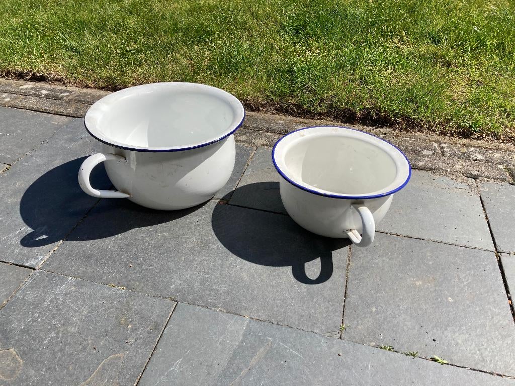 2 emaille pispotten, Antiek en Kunst, Antiek | Emaille, Ophalen