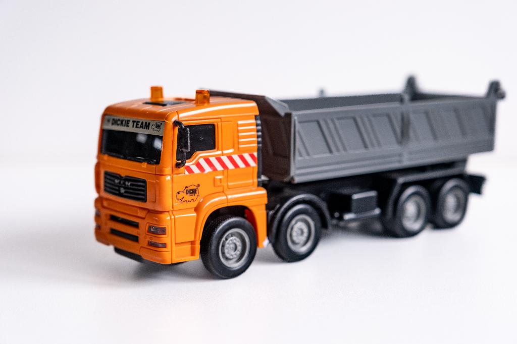 MAN 8X4 kipper in goede staat, Ophalen of Verzenden, Zo goed als nieuw, Bus of Vrachtwagen, Overige merken