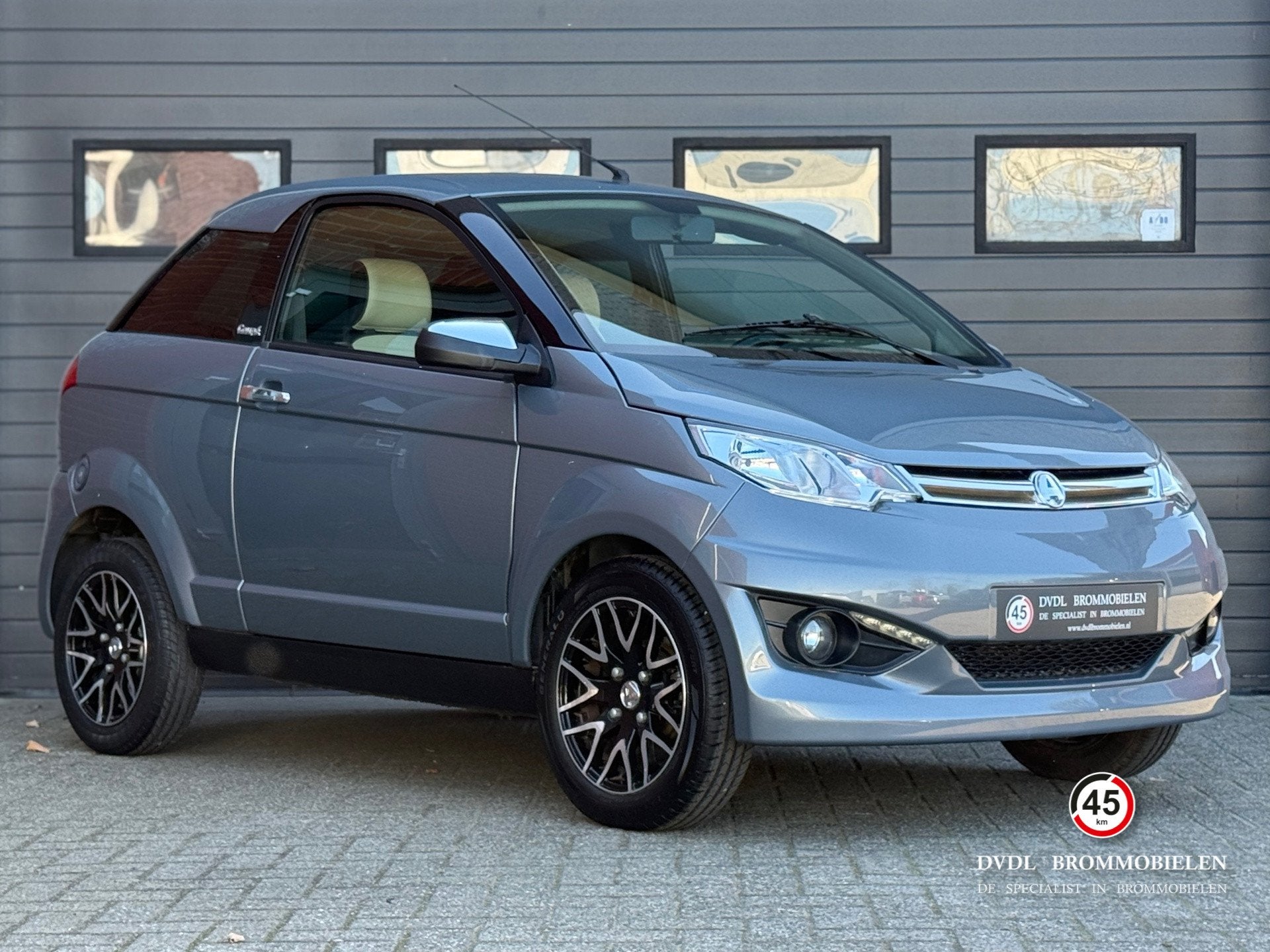 Aixam Coupé Premium Brommobiel 45km 2016 18dkm NIEUWSTAAT!, Overige merken, Gebruikt, DVDL Brommobielen, Staarten 32
5281PL  Boxtel, NL