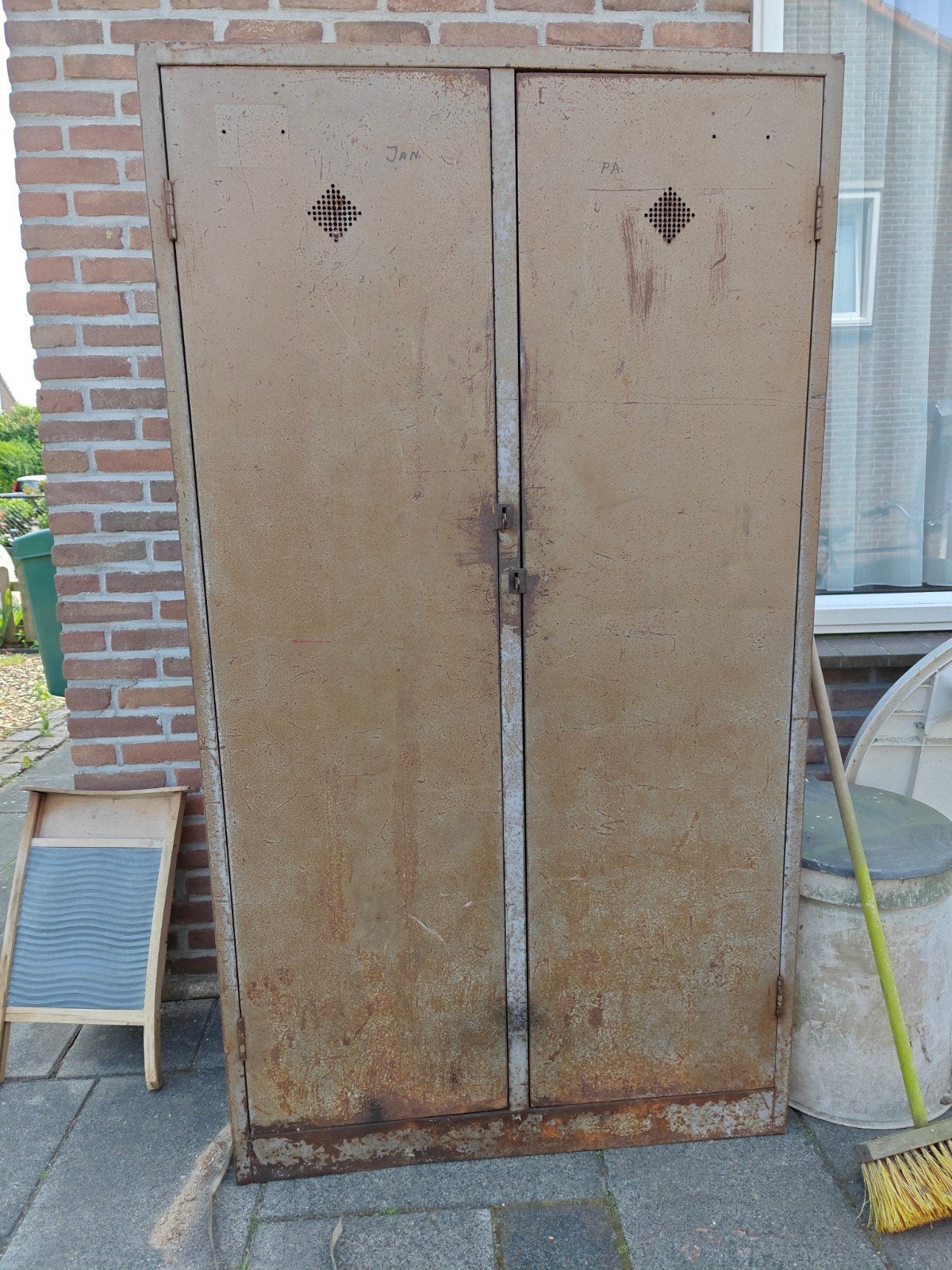 Vintage metalen locker/kast - industrieel design, Ophalen of Verzenden