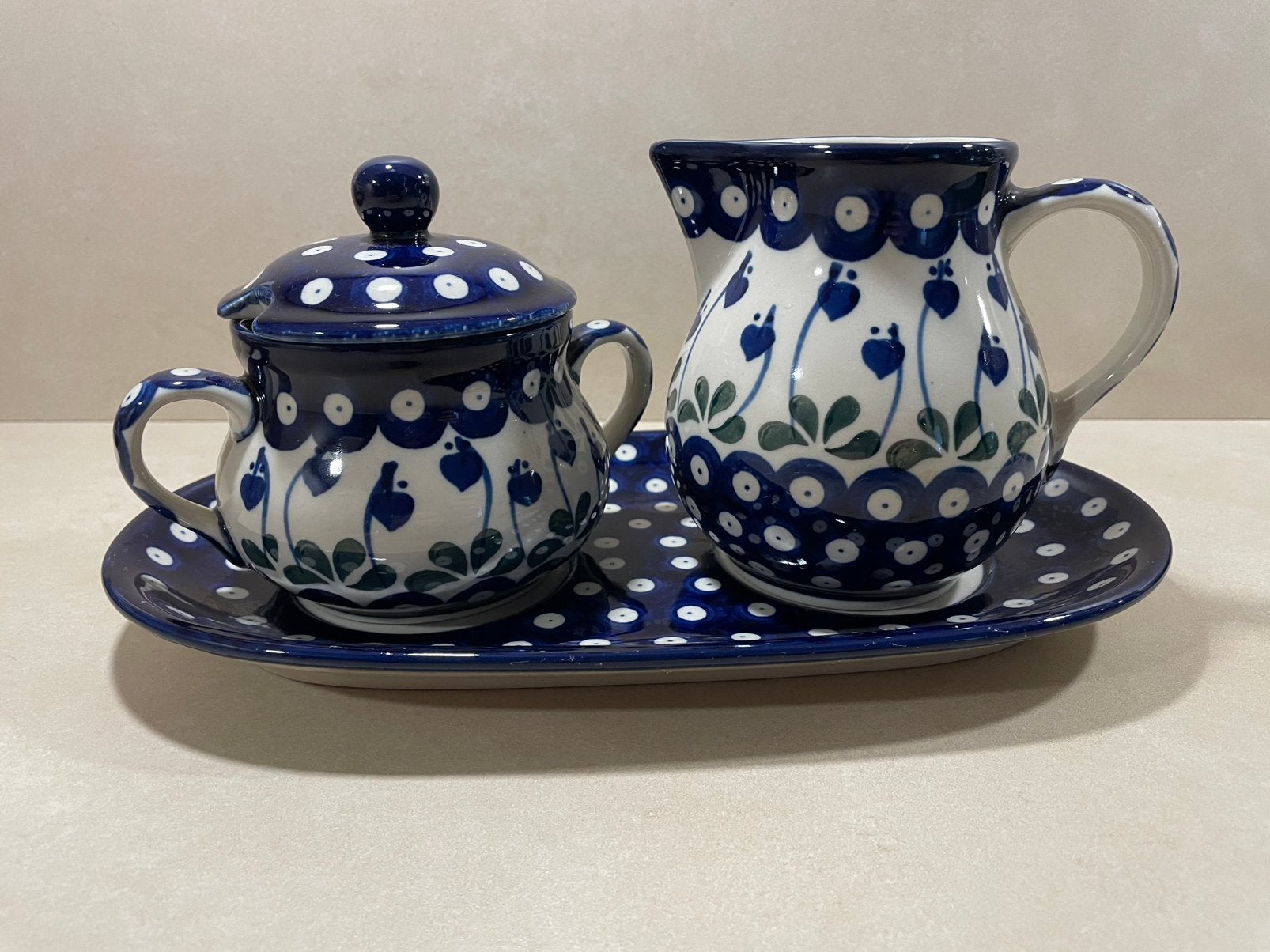 Uniek groot Bunzlau roomstel: melkkan en suikerpot, Huis en Inrichting, Keuken | Servies, Keramiek, Overige typen, Nieuw, Ophalen of Verzenden