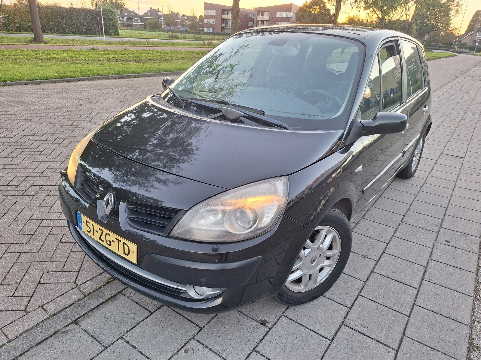 Renault Scénic 2.0 16V 99KW AUTOMAAT Bouwjaar  2008 panorama, 1998 cc, 1250 kg, 4 cilinders, Panoramadak