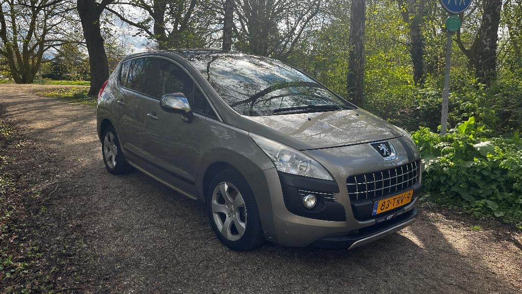 Peugeot 3008 GT HUD/Pano/Cruise/Parkeercamera, Auto's, Voorwielaandrijving, Euro 5, Zwart, 1434 kg