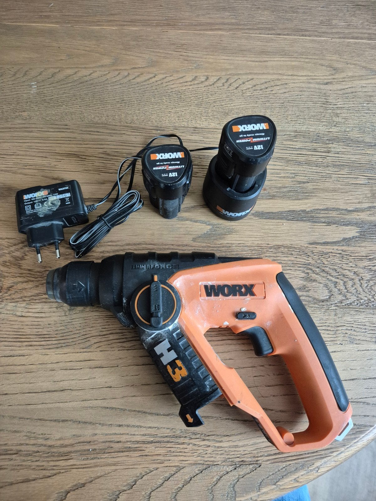 Worx H3 Klopboormachine met 2 accu's en lader, Gebruikt, Boor- en/of Breekhamer, Ophalen of Verzenden, Minder dan 400 watt