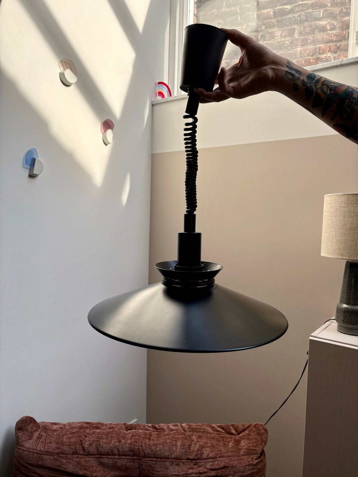 Vintage zwarte hanglamp met uittrekbaar snoer, Ophalen, Zo goed als nieuw, Metaal, E27 (groot)