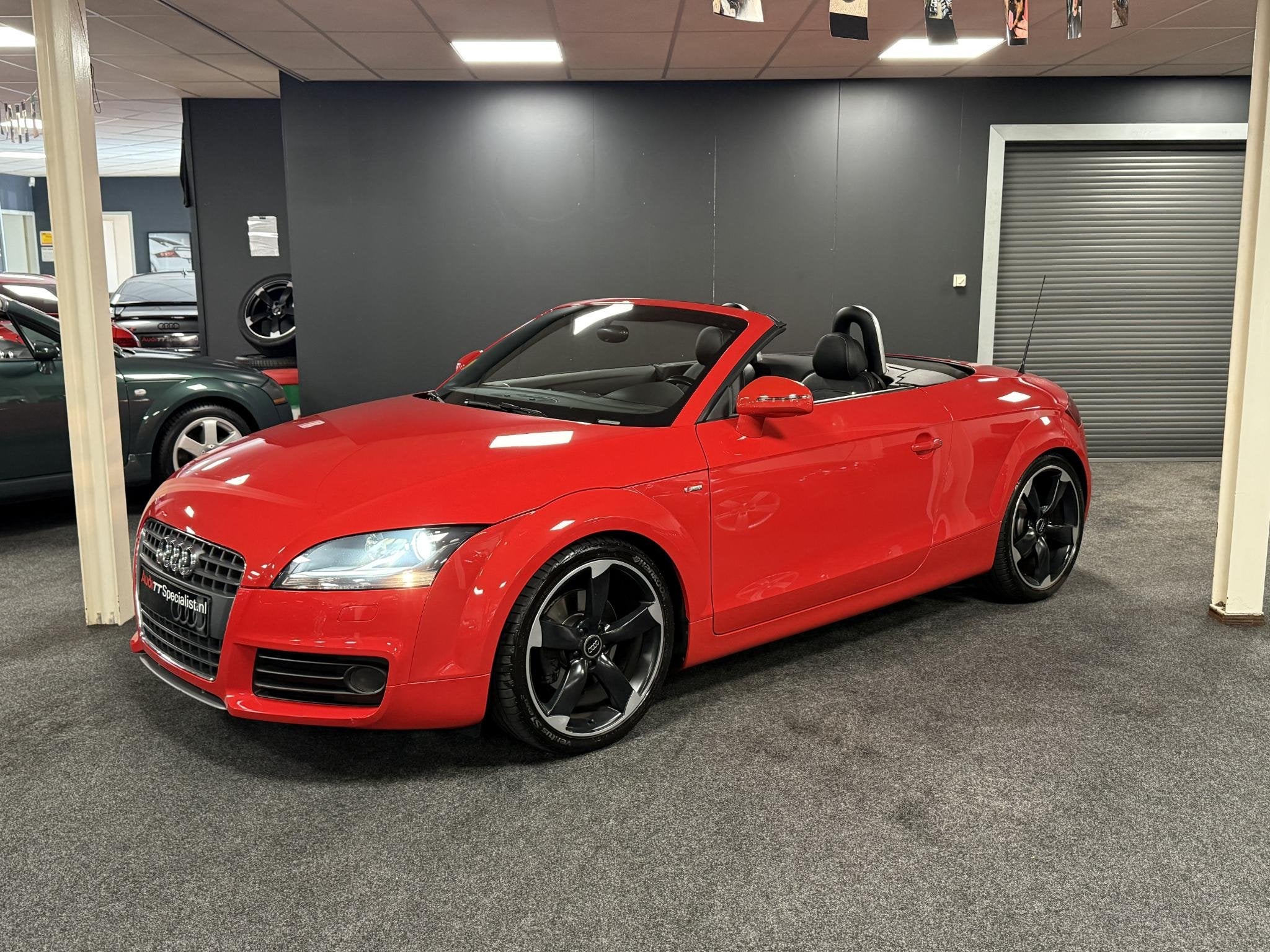 Audi TT Roadster 2.0 TFSI 200pk S-Line Plus Youngtimer, TT, Gebruikt, 4 cilinders, Leder en Stof