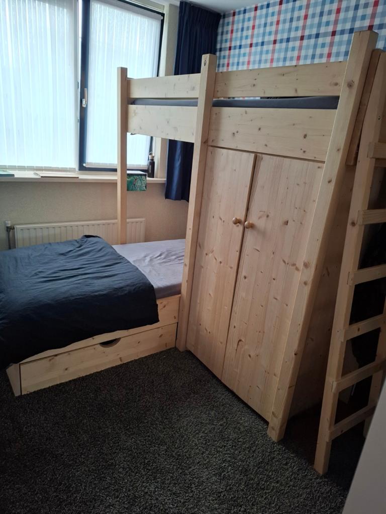 Stapelbed in L vorm, Ophalen, Stapelbed