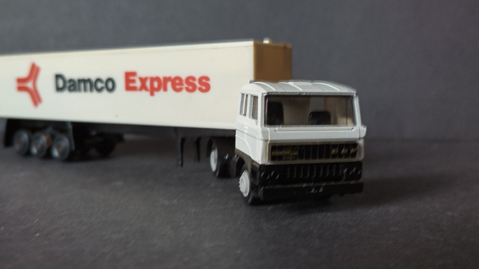 Daf 3300 Damco Express 1:87 Efsi Holland Pol, Hobby en Vrije tijd, Efsi, Zo goed als nieuw, Efsi, Bus of Vrachtwagen