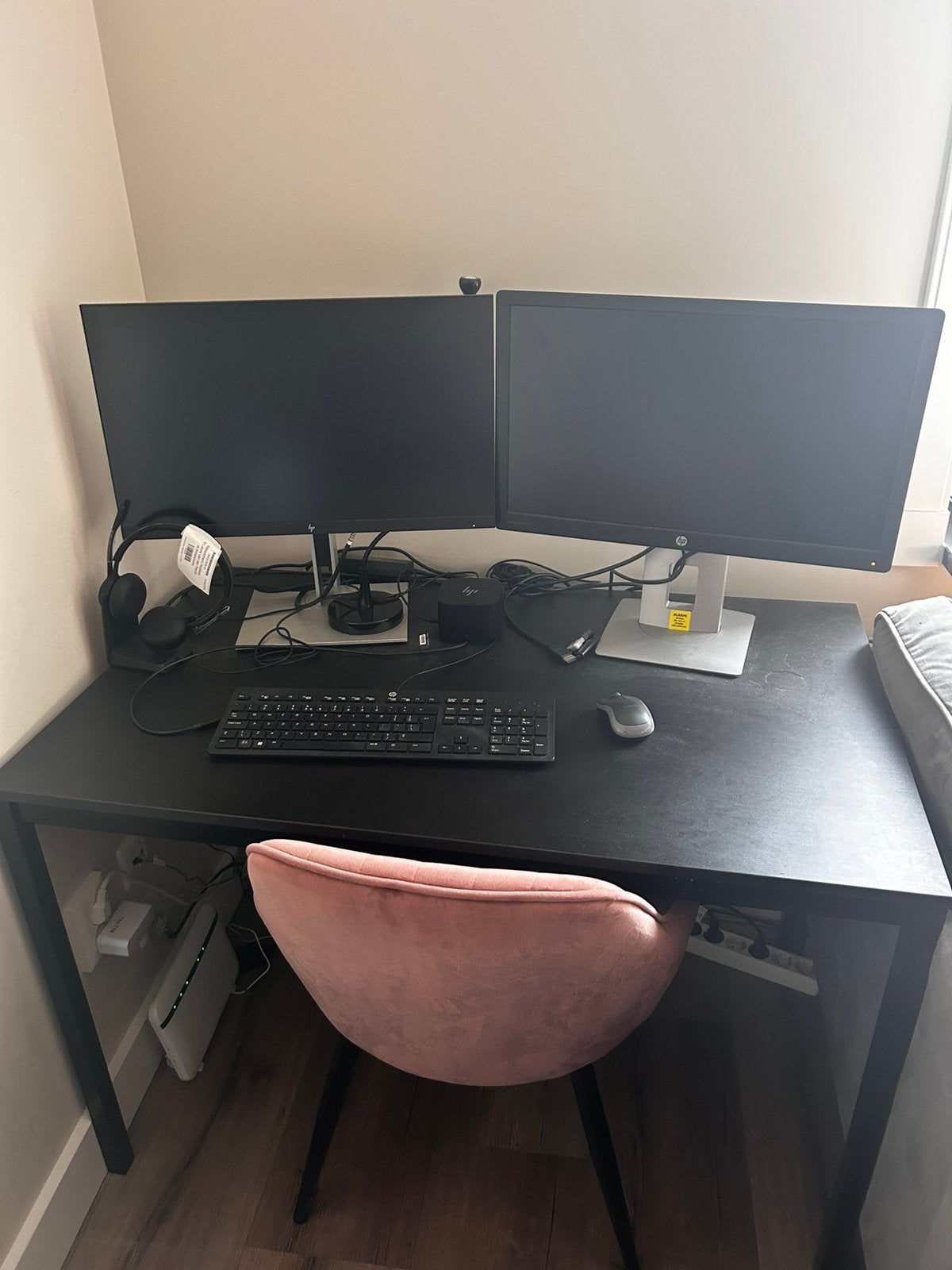 Bureau + stoel, Ophalen, Zo goed als nieuw