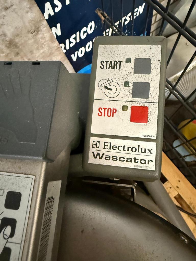 Electrolux Wascator Centrifuge - Professionele Wasdroger, Ophalen, 1200 tot 1600 toeren, Gebruikt, 95 cm of meer