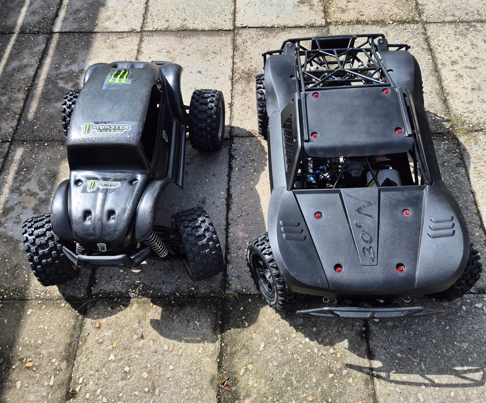 ️Losi 5ive T 2.0 benzine en Traxxas XMaxx 12s️, Hobby en Vrije tijd, Modelbouw | Radiografisch | Auto's, Ophalen, Overige schalen