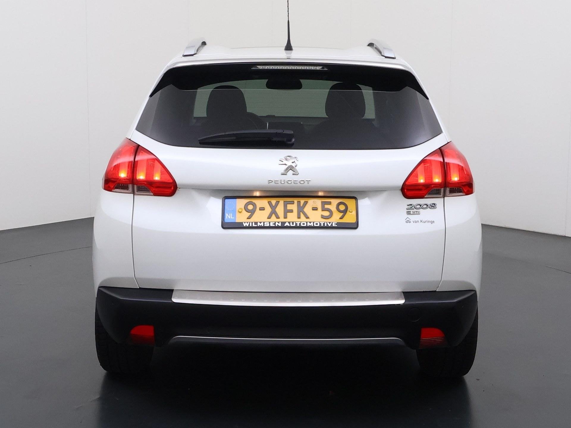 Peugeot 2008 1.2 VTi Blue Lease Executive, Euro 5, 1199 cc, 82 pk, 770 kg