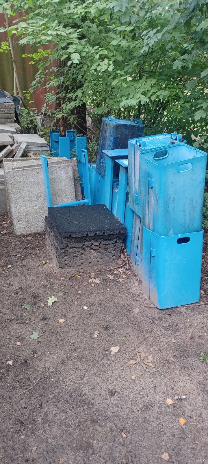 9x Stalen Afvalbakken met Betonnen Grondplaten, 40 liter of meer, Ophalen, Gebruikt, Metaal