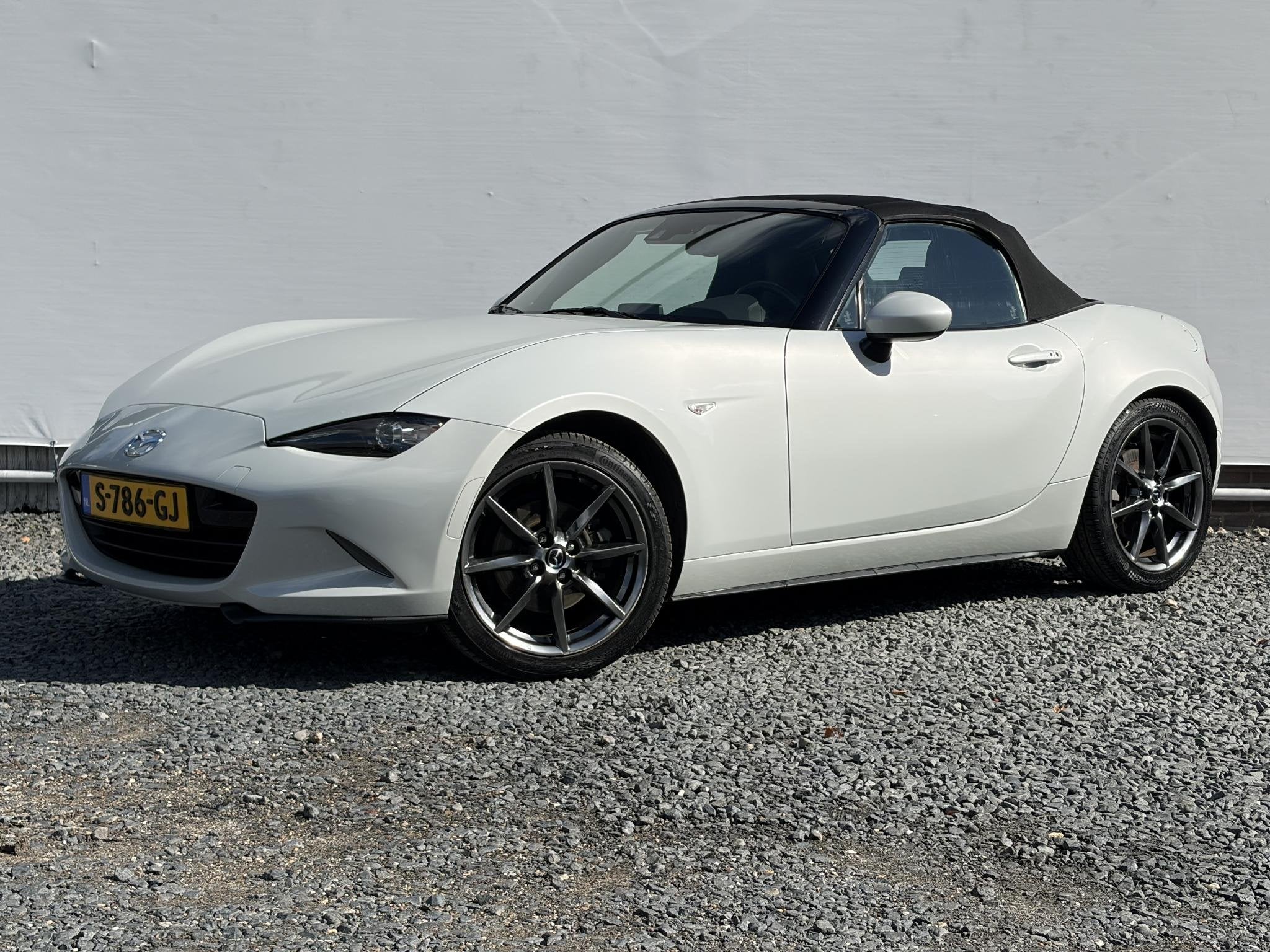 Mazda MX-5 2.0 SkyActiv-G 160 GT-M Cruise Control, Leder, LE, Auto's, 1998 cc, 4 cilinders, Cabriolet, Wit