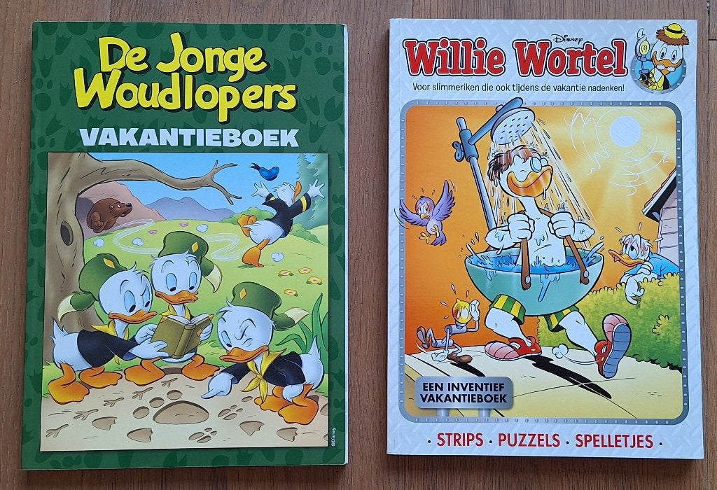 Vakantieboek Willie Wortel 2022 en Jonge Woudlopers 2010, Meerdere stripboeken, Ophalen of Verzenden, Zo goed als nieuw, Donald Duck