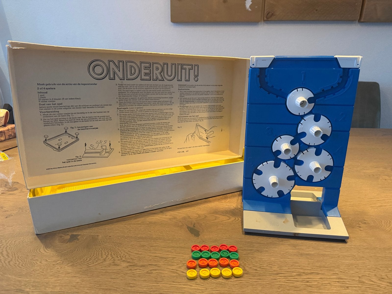Onderuit! Bordspel MB Spellen Vintage 1970, Een of twee spelers, Ophalen of Verzenden, Gebruikt