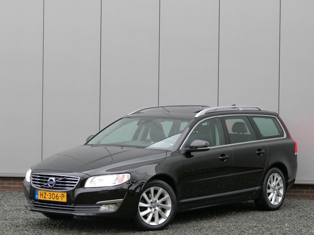 Volvo V70 2.0 T4 AUT Inscription Edition. Schuifdak / Standk, Auto's, Volvo, Gebruikt, Euro 6, 1969 cc, Zwart