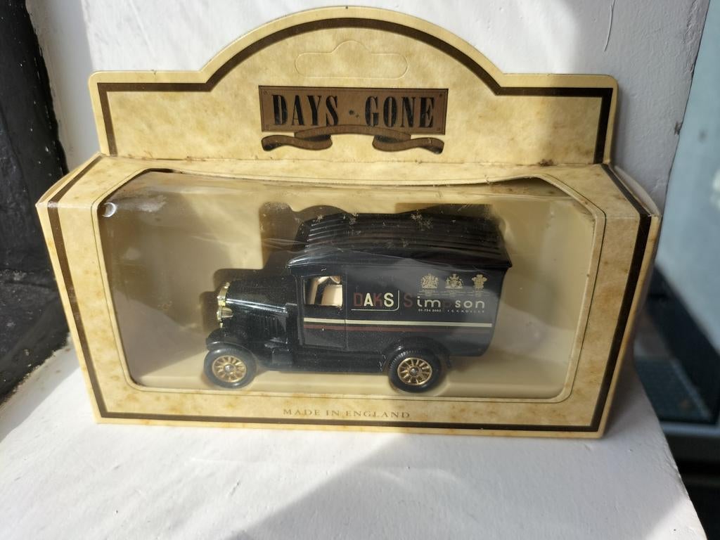Days Gone 1934 Chevrolet Van Simpsons modelauto, Overige merken, 1:50 of kleiner, Ophalen of Verzenden, Zo goed als nieuw