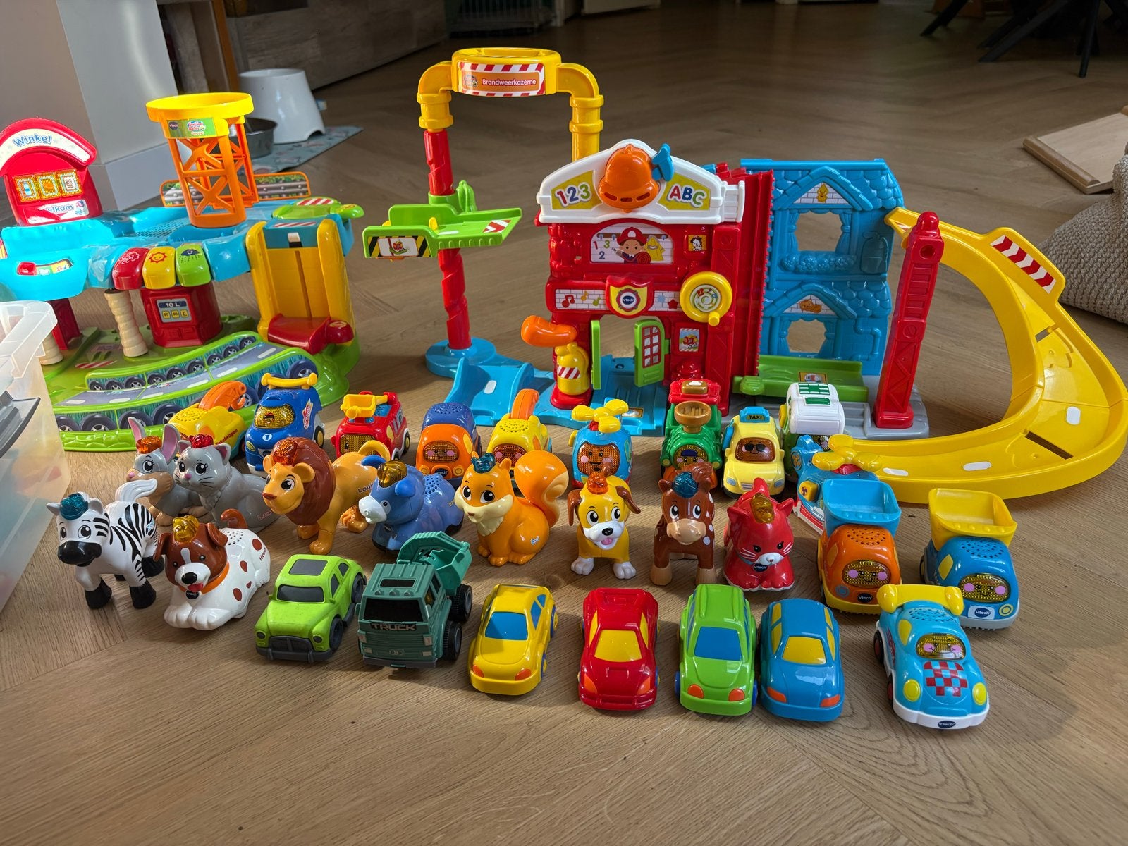 Grote VTech Toet Toet Auto's en Zoef Zoef Dieren collectie, Ophalen, Gebruikt, 2 tot 4 jaar