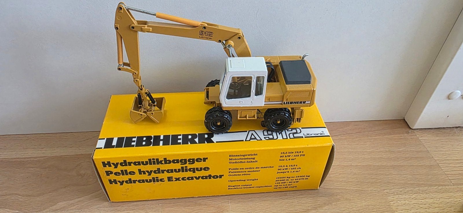 liebherr A912, Ophalen of Verzenden, Zo goed als nieuw, Hijskraan, Tractor of Landbouw, Conrad