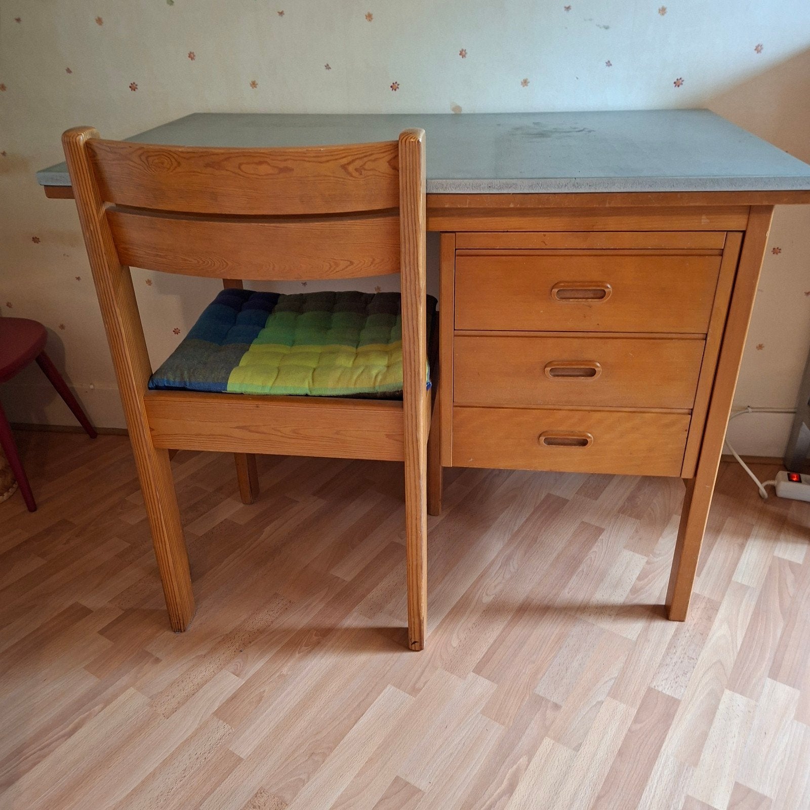 Houten bureau met lades, 100x60 cm, Hoog 75 cm, Huis en Inrichting, Ophalen, Met lades, Gebruikt, Hout