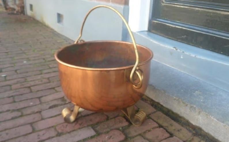 Zware koperen ketel bak houtbak heksenketel 30 cm. bloempot, Ophalen of Verzenden, Koper