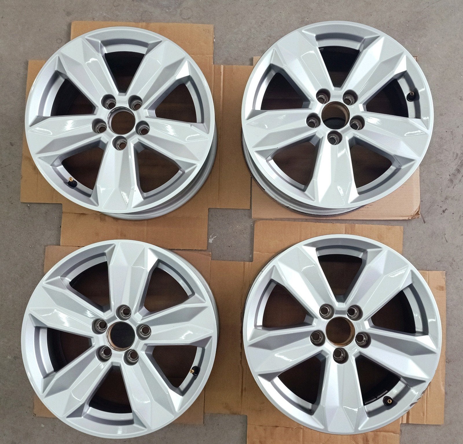 mooie set originele Audi velgen 15 inch.zgan!, Auto diversen, Ophalen of Verzenden, Zo goed als nieuw