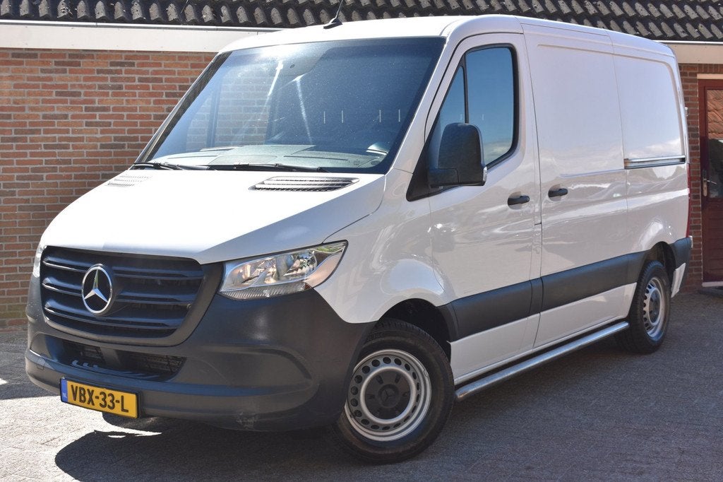 Mercedes-Benz Sprinter 211 2.2 CDI L1H2 '19 KOEL/VRIES AUTO, Auto's, Stof, Gebruikt, 4 cilinders, Wit