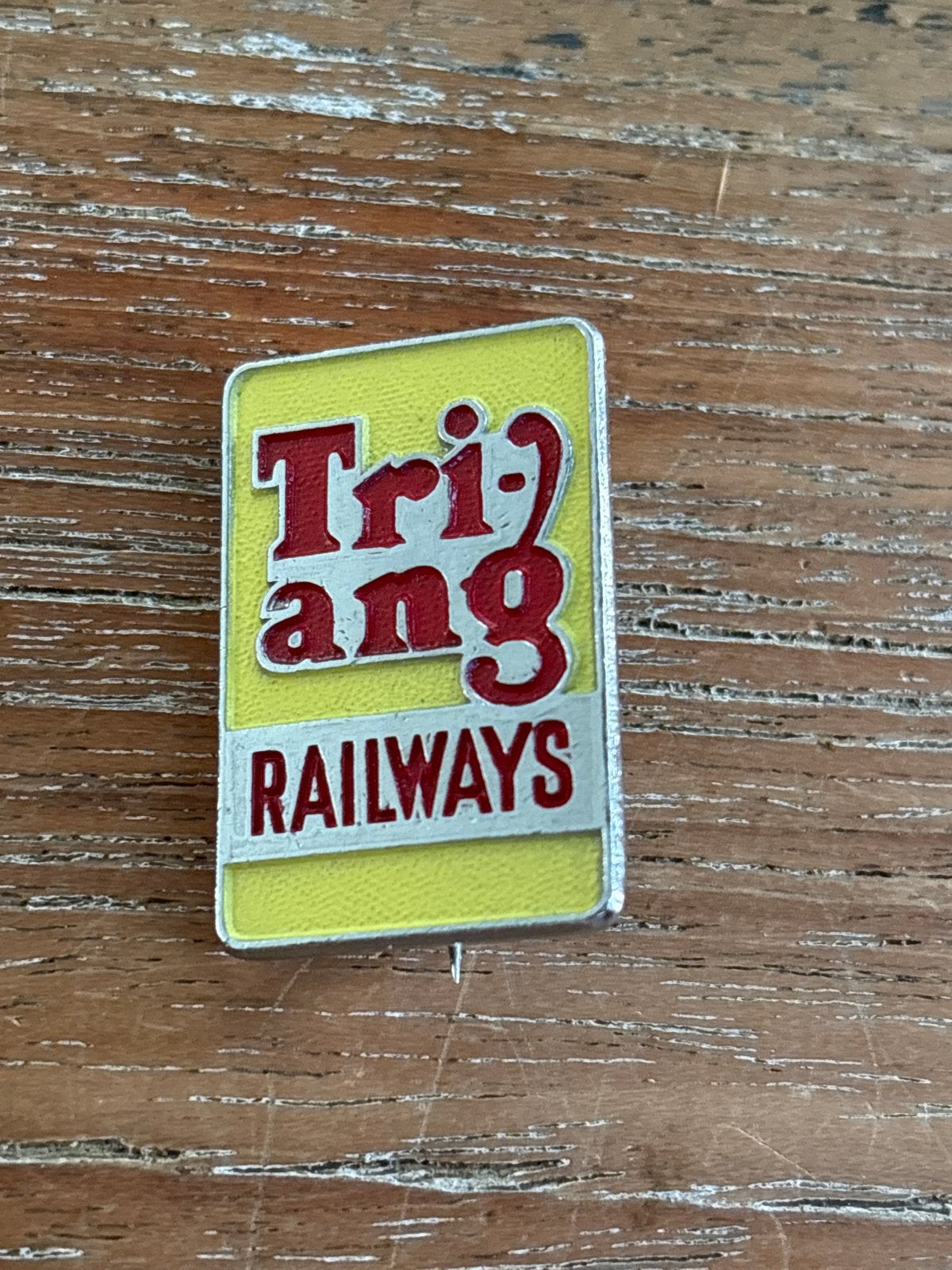 Vintage Tri-ang Railways Speldje - Modelspoorweg Collectible, Ophalen of Verzenden, Gebruikt, Overige onderwerpen, Speldje of Pin