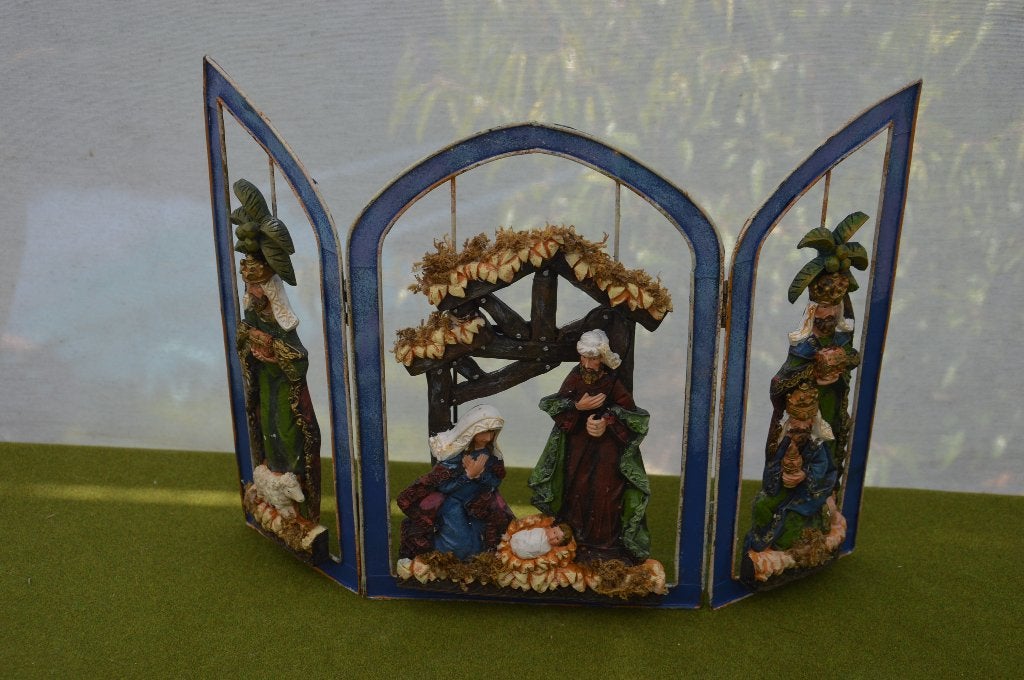 Vintage kerst drieluik metalen frame met kerststal voorstell, Diversen, Kerst, Ophalen of Verzenden, Gebruikt