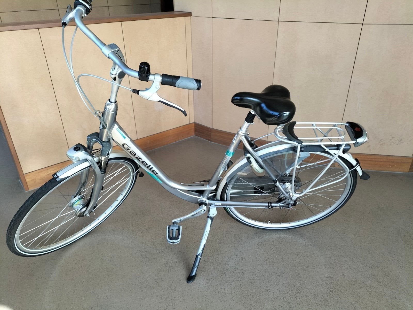 Damesfiets gazelle, Fietsen en Brommers, 53 tot 56 cm, Versnellingen, Ophalen of Verzenden, Zo goed als nieuw