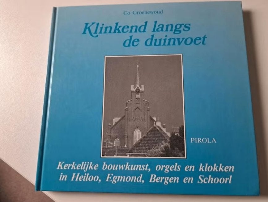 Co Groenewoud - Klinkend langs de duinvoet, Ophalen of Verzenden, Gelezen