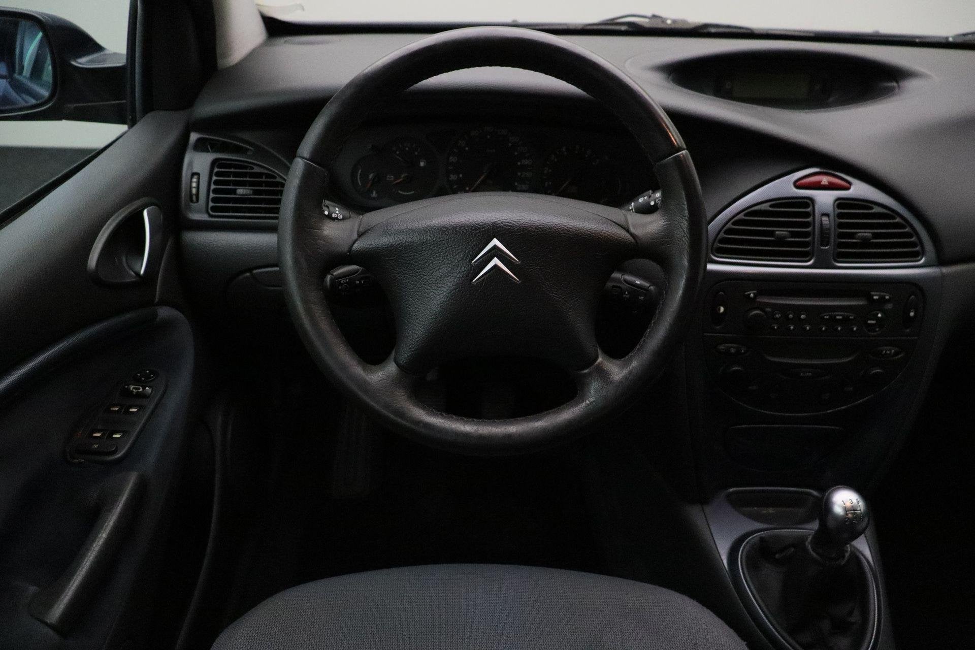 Citroen C5 2.0-16V Différence 2003 | Airco | Cruise Control, Auto's, Citroën, Voorwielaandrijving, Gebruikt, 4 cilinders, Blauw