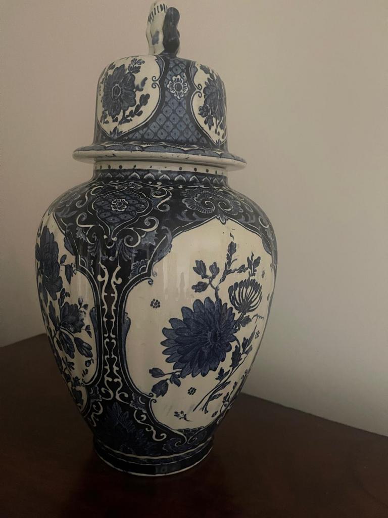 Prachtige set Delfts-blauwe dekselvazen – Boch, Antiek en Kunst, Ophalen of Verzenden