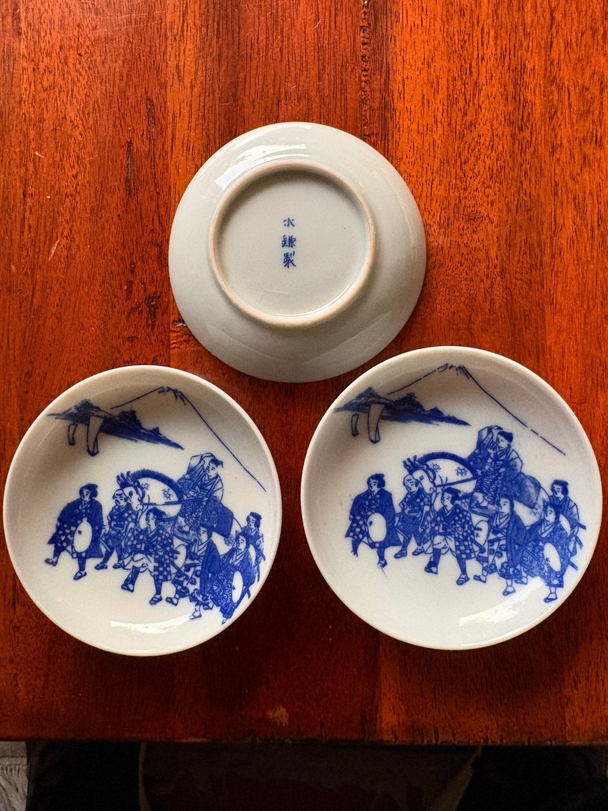3 porseleinen bordjes diameter 8,5 cm, Antiek en Kunst, Ophalen