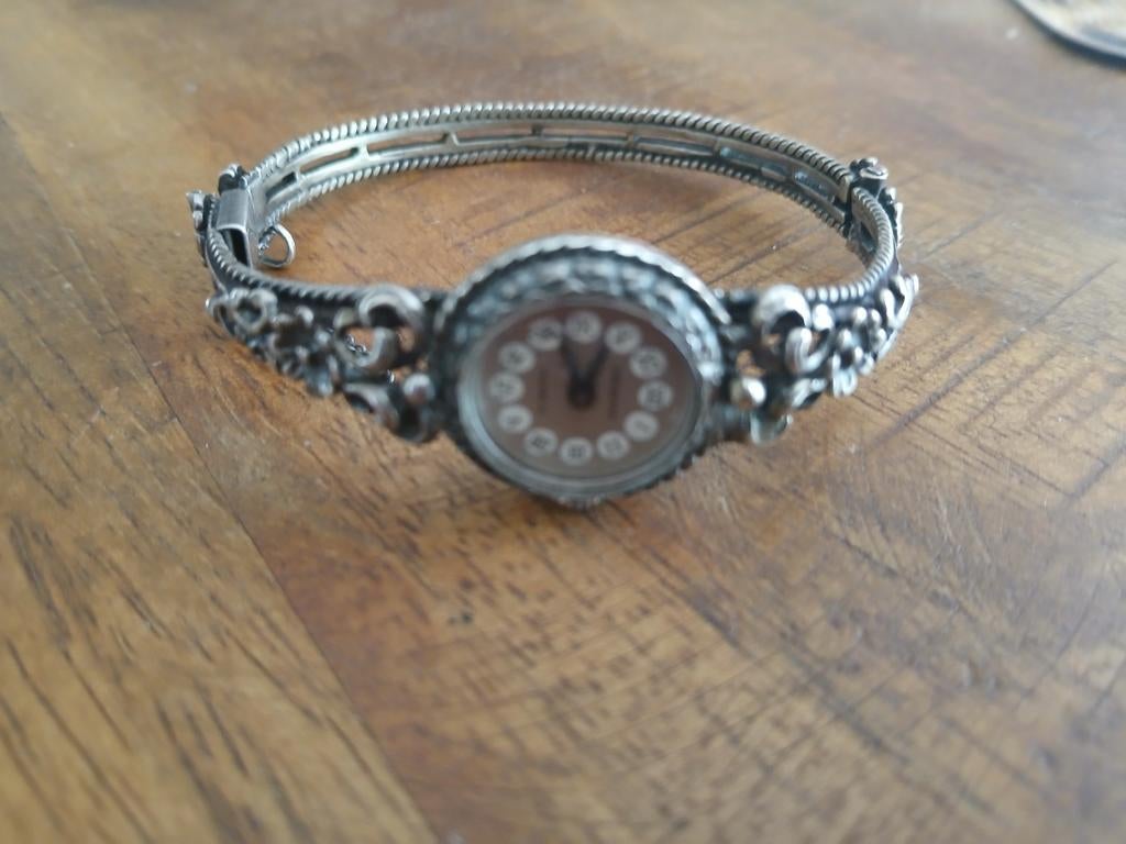 Vintage Prisma dames polshorloge, zilverkleurig, Incabloc, Sieraden, Tassen en Uiterlijk, Horloges | Antiek, Overige merken, Met bandje