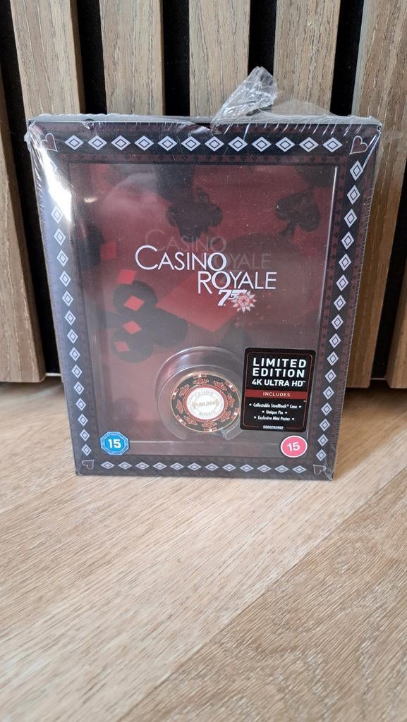 Titans of Cult - Casino Royale 4K - James Bond Daniel Craig, Cd's en Dvd's, Blu-ray, Ophalen of Verzenden, Nieuw in verpakking