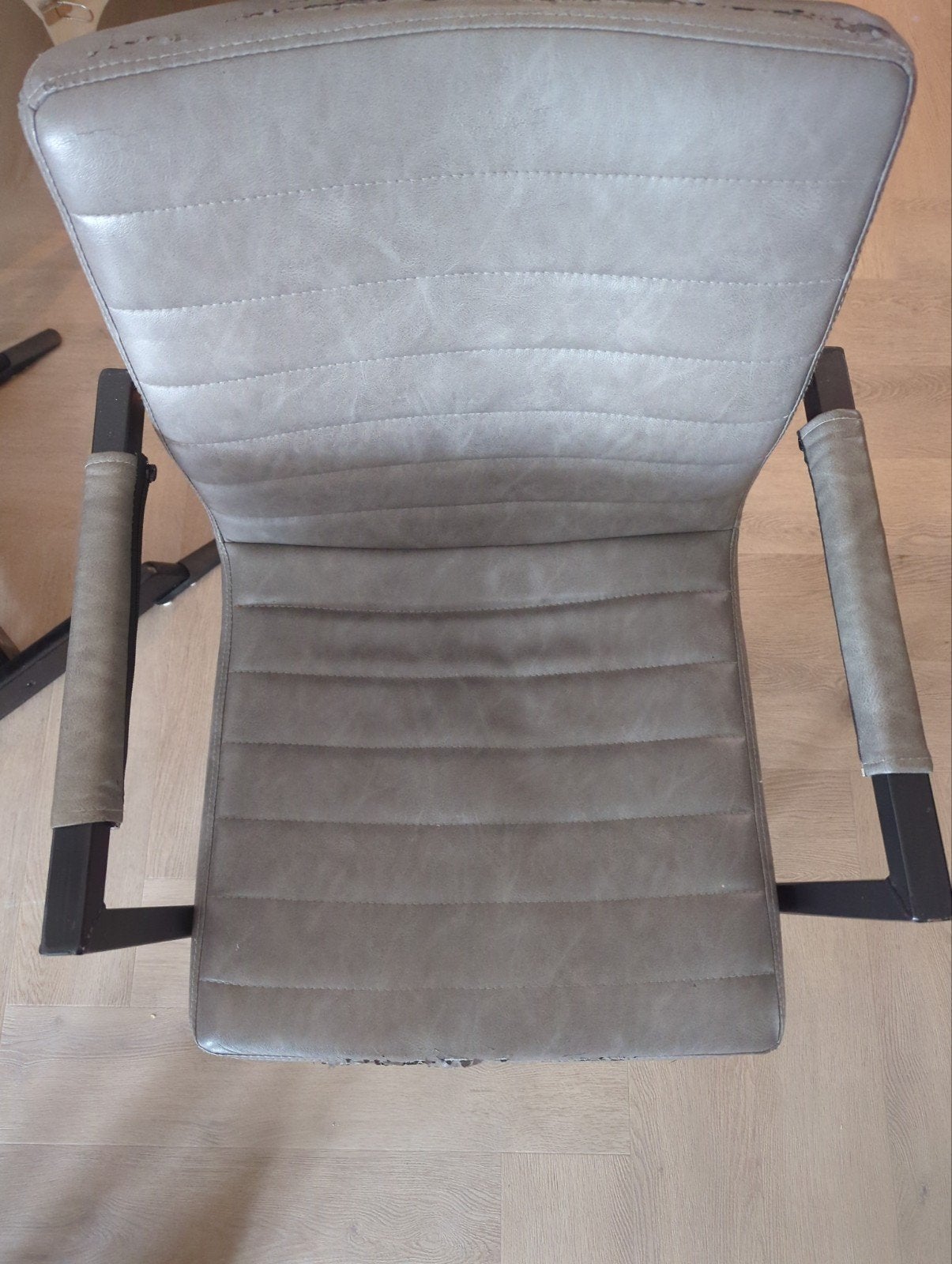 6 eetkamerstoelen armleuningen 2 Bruin, 2 zwart en 2 grijs, Huis en Inrichting, Ophalen, Gebruikt, Drie, Bruin