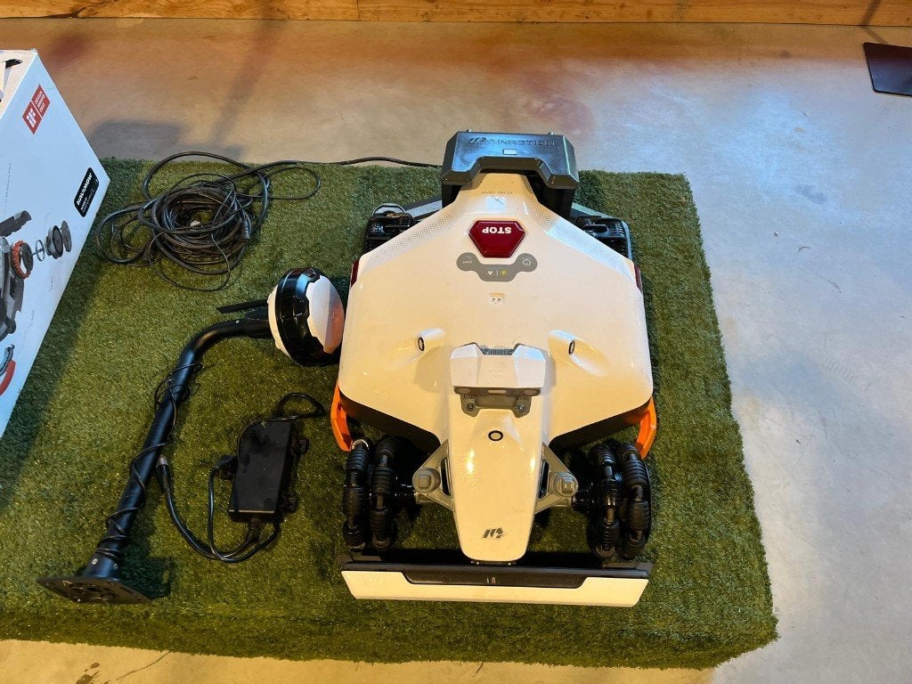 Mammotion LUBA 2 AWD 3000X, robotmaaier, GPS. 4x4!!, Ophalen, Gebruikt, Mammotion Technik GmbH, Bestuurbaar via app