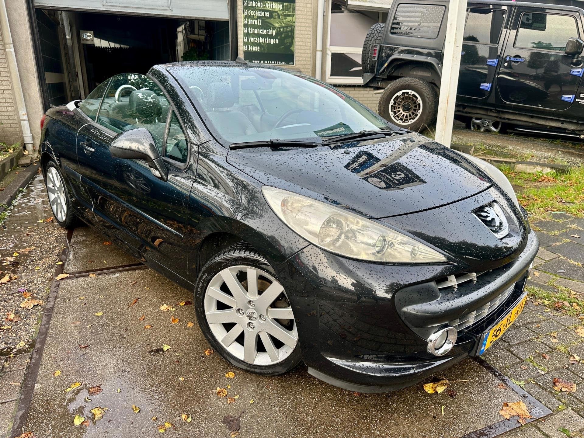 Peugeot 207 CC 1.6-16V T Sport Apk|Airco|Cabrio|Leer bekledi, Voorwielaandrijving, Gebruikt, 4 cilinders, 4 stoelen