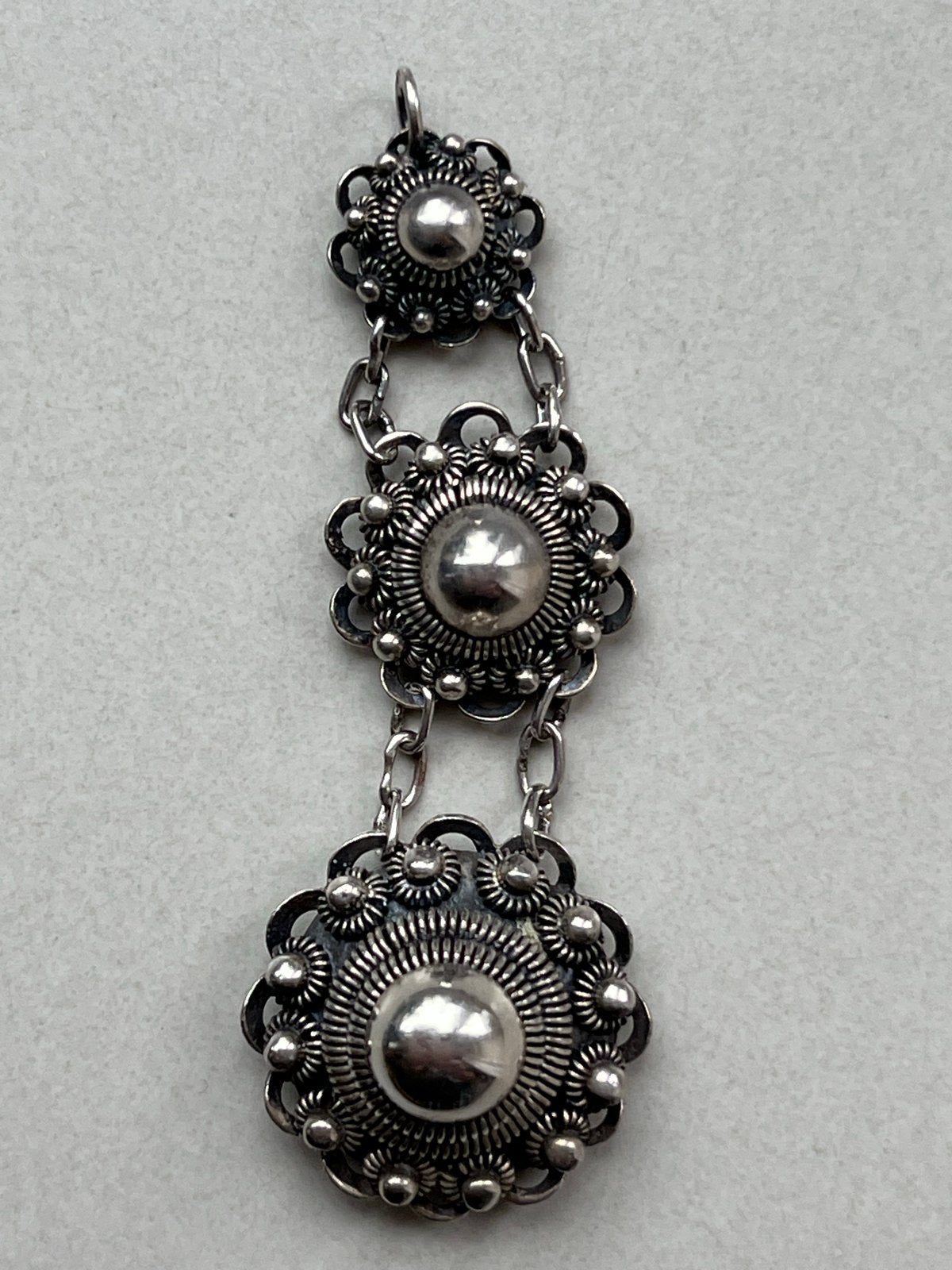 Zilveren Zeeuwse hanger met 3 Zeeuwse knoppen, 7 cm, Sieraden, Tassen en Uiterlijk, Kettinghangers, Zo goed als nieuw, Zilver