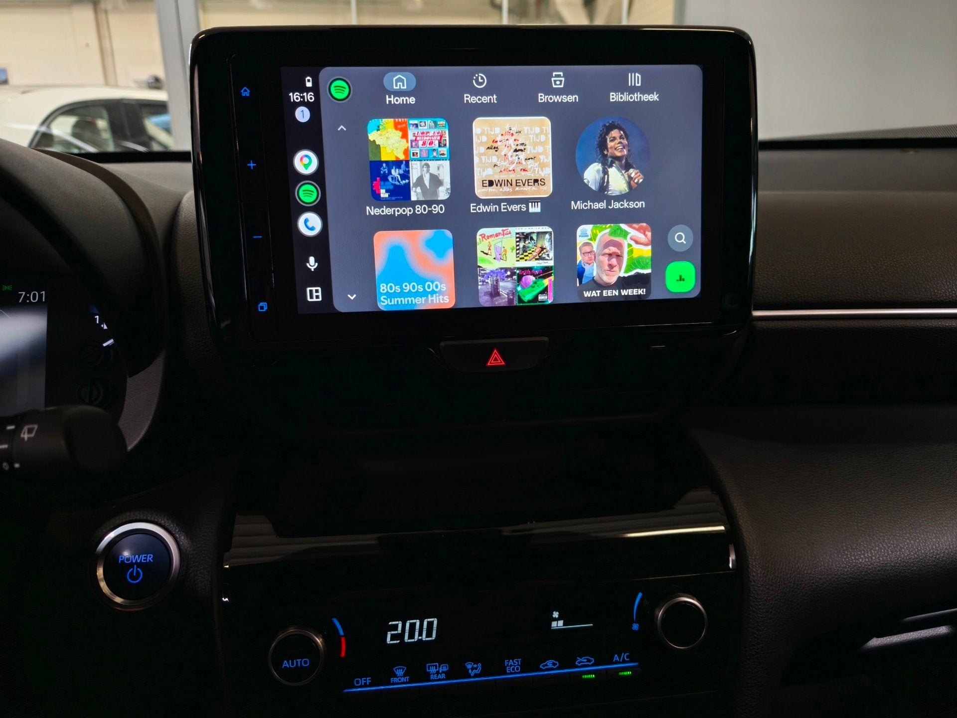 Toyota Yaris Cross 1.5 Hybrid First Edition Full map Navi -, Stof, Bedrijf, 115 pk, Hybride Elektrisch/Benzine