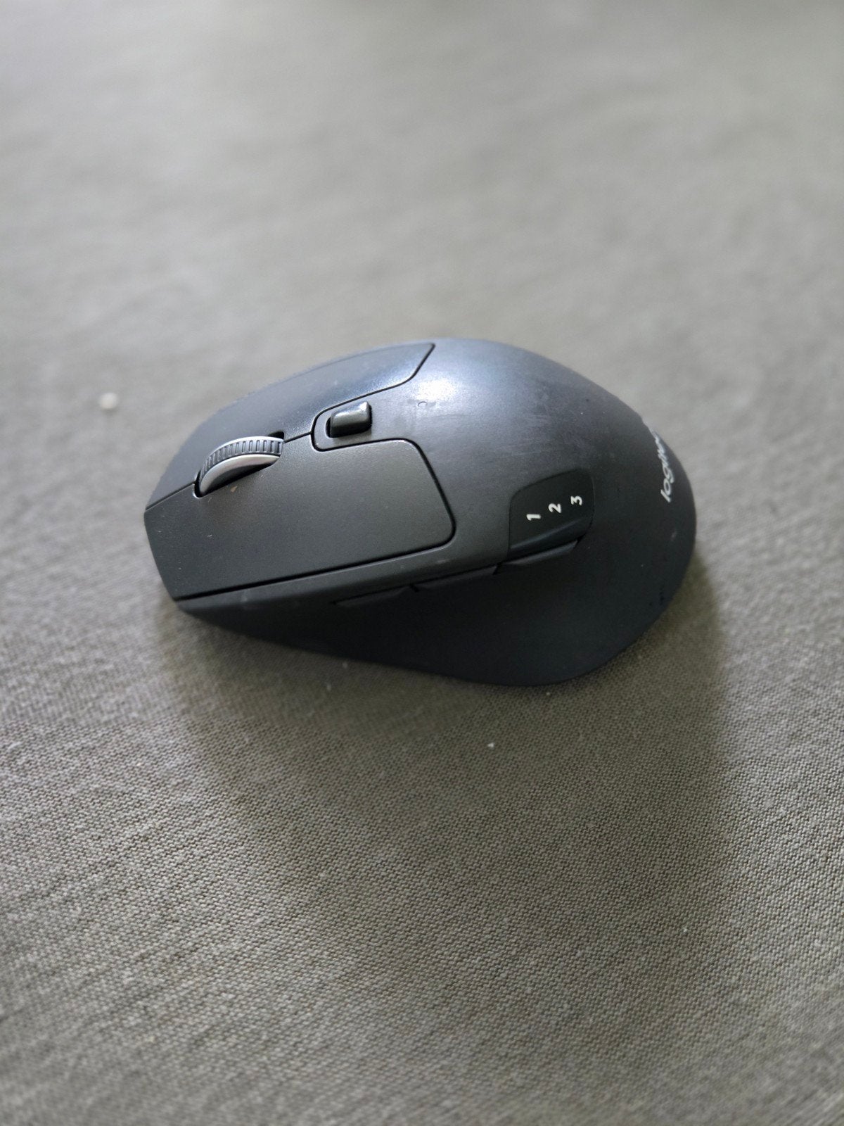 Logitech M720 Triathlon Multi-Device Wireless Mouse, Ophalen of Verzenden