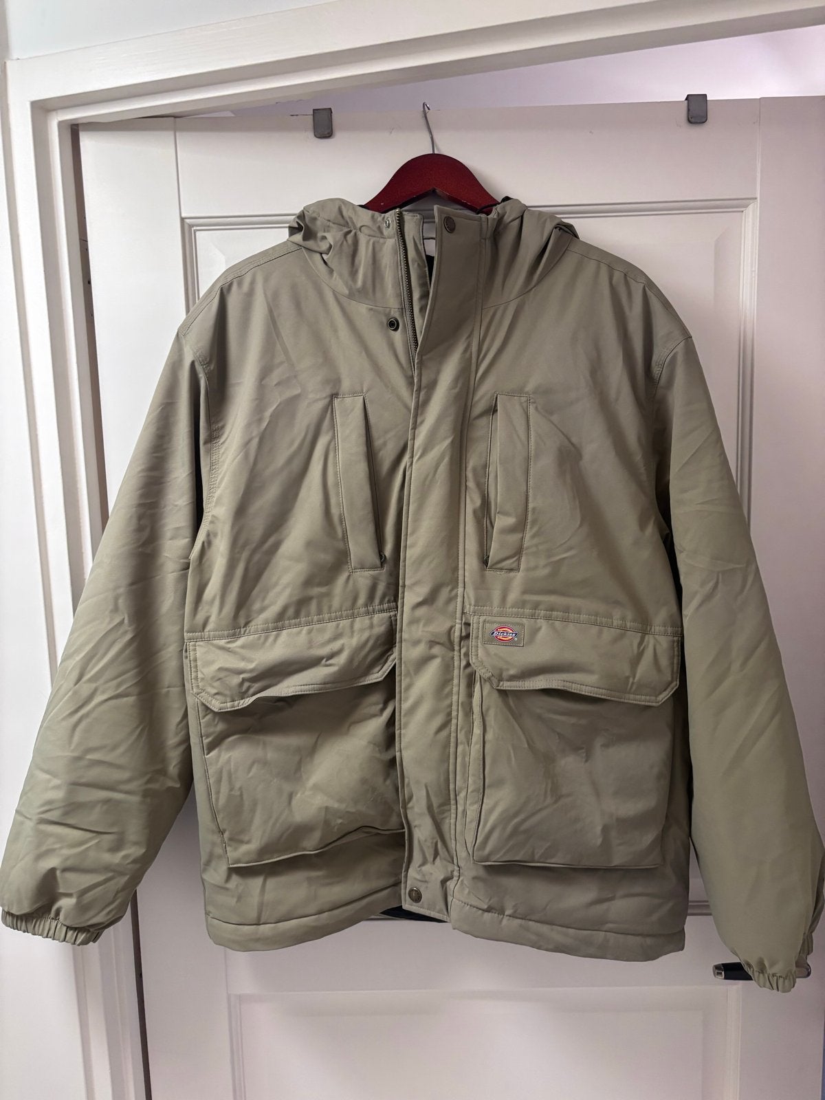 Dickies Winterjas - Zo goed als nieuw, Kleding | Heren, Ophalen of Verzenden, Zo goed als nieuw, Maat 48/50 (M), Beige