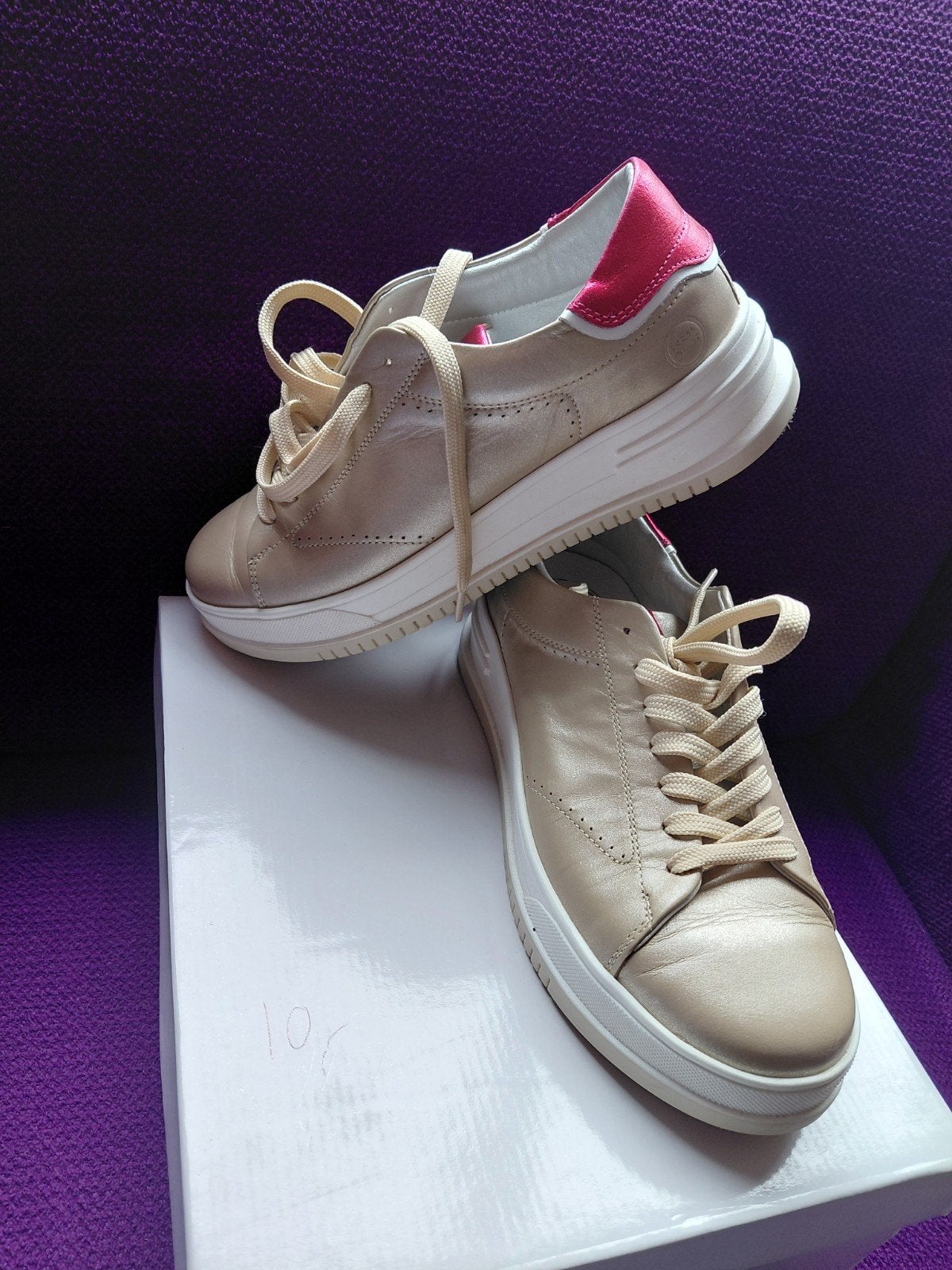 Label Dot schoenen maat 38, Kleding | Dames, Ophalen, Beige, Nieuw, Sneakers of Gympen